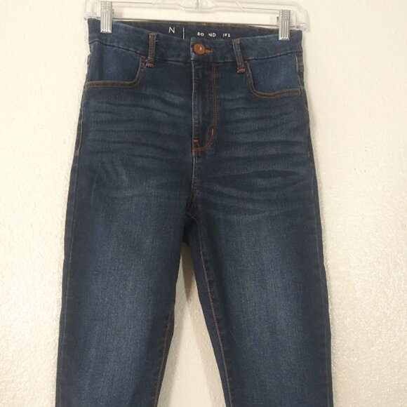 No Boundaries Women's Size 9 Dark Wash Jeans - Picture 2 of 12